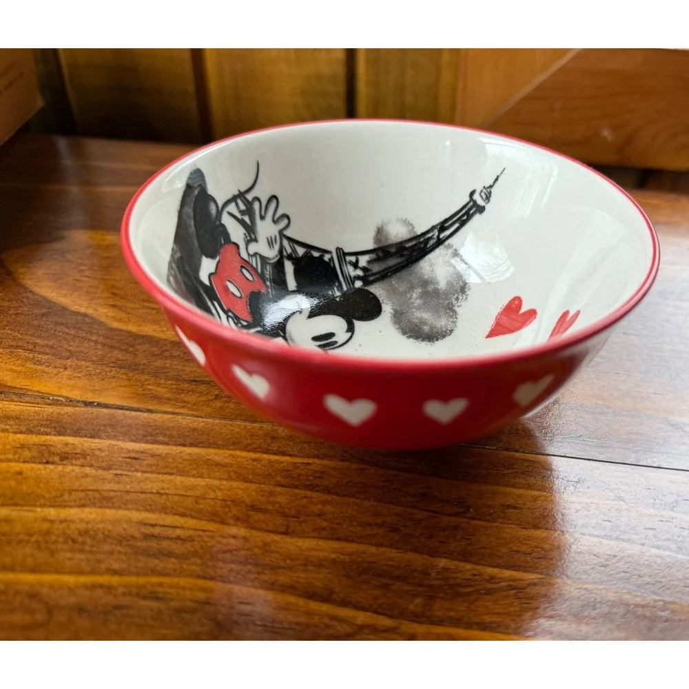 Disney Mickey and Minnie Mouse Paris Eiffel Tower‎ Red Heart Ceramic Bowl